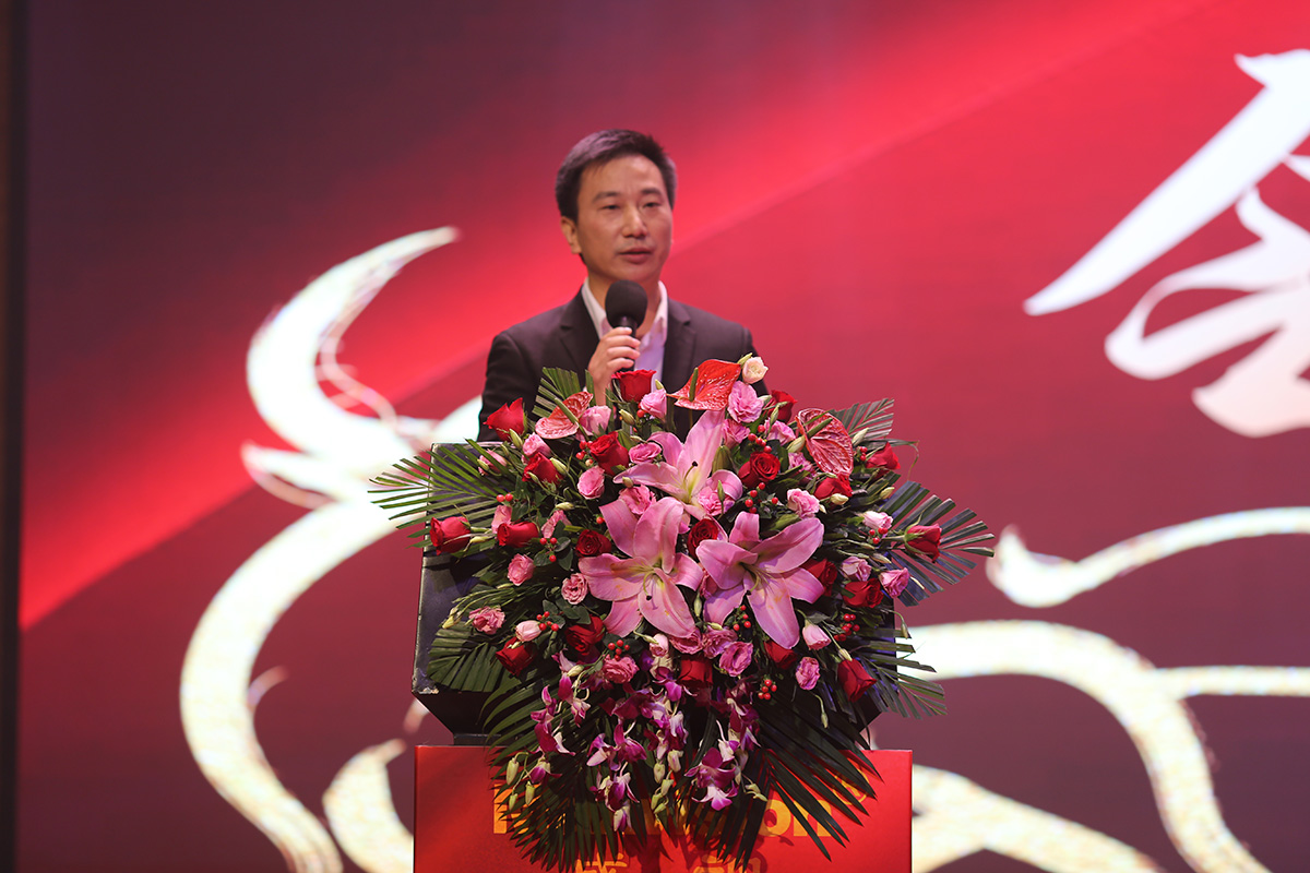 永葆初心,勤开拓梦圆二〇二〇;牢记使命,再出发续写春天故事 ——AGGAME·(中国区)成立二十四周年暨网络表彰颁奖盛典在深圳举行 永葆初心,勤开拓梦圆二〇二〇;牢记使命,再出发续写春天故事 ——AGGAME·(中国区)成立二十四周年暨网络表彰颁奖盛典在深圳举行