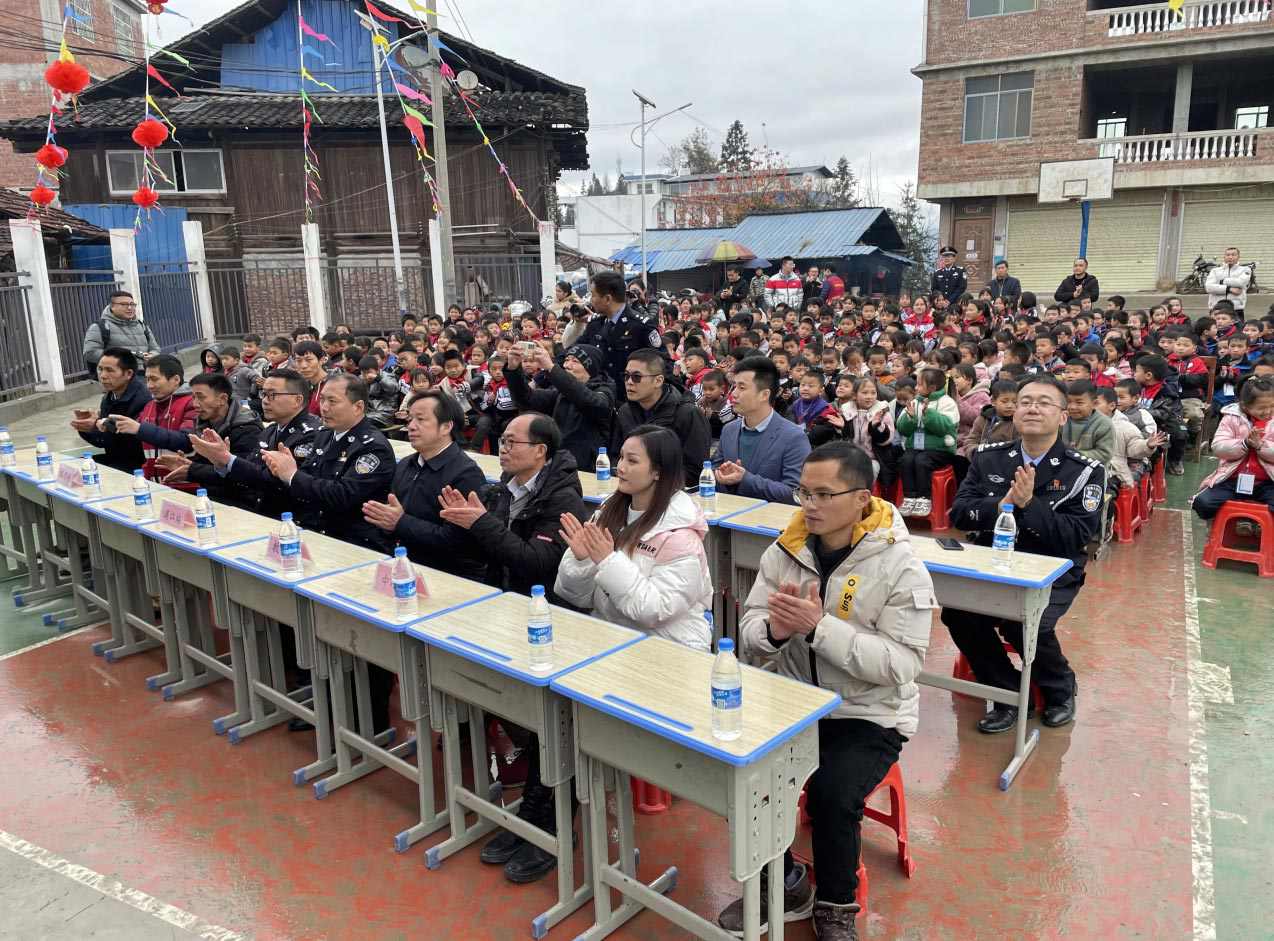 “少年强则国强” AGGAME·(中国区)为广西三江岑牙小学捐资助建 “少年强则国强” AGGAME·(中国区)为广西三江岑牙小学捐资助建